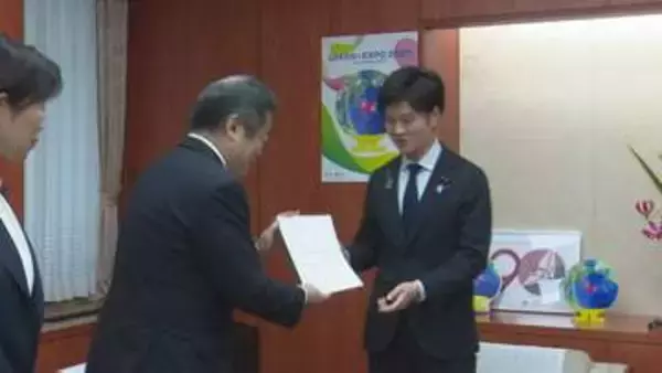 「検疫交渉の進展を期待したい」県産ブドウやモモの輸出拡大を　農林水産大臣に要望書提出　山梨