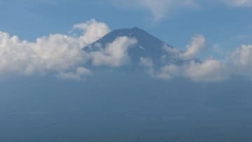 世界文化遺産・富士山　保存管理計画 大幅に見直しへ　地元関係者らによる会議で報告　山梨