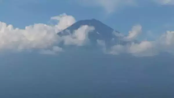 世界文化遺産・富士山　保存管理計画 大幅に見直しへ　地元関係者らによる会議で報告　山梨