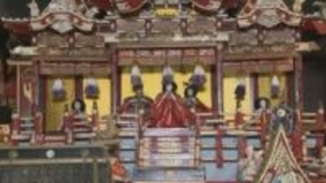 貴重な雛飾りから園児作の雛人形まで4000体の雛人形や雛飾りが揃う　甲州市塩山・甘草屋敷