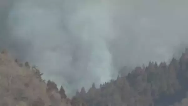 扇山の山林火災　延焼続くも住宅に燃え移る危険性極めて低い　大月市宮谷地区の避難指示は解除　山梨