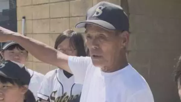 「慌てなくていいから。しっかり振ってごらん」79歳のベテラン監督の少年野球チーム　6年生キャプテンが最後の打席で見せたホームラン　山梨・里垣野球スポーツ少年団