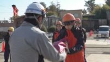 「現場の安全 みんなの健康すべてがウマ～くいきますように」　バレンタインを前に建設現場でチョコ配布　山梨