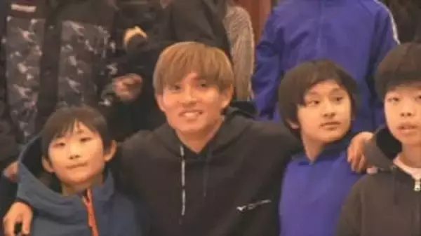 「ここで学んだことは今の自分にいきている」京都サンガFC 須貝英大選手　母校の小学校で特別授業　山梨・中央市