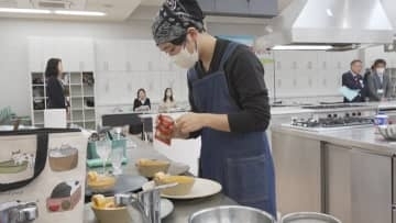 牛乳や乳製品を使った創作料理コンクール　オリジナルレシピで腕ふるう