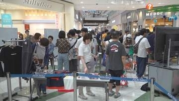 ドラマ「VIVANT」に登場した小道具や衣装など展示　主要キャスト1人との撮影会も開催