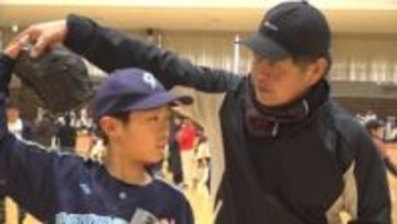 「体全体を使い素早く体重移動を」プロ通算２２４勝の工藤公康さんが野球教室　山梨