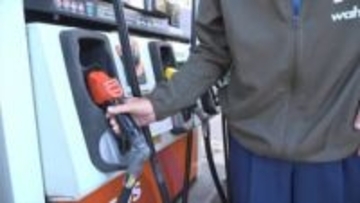 レギュラーガソリン価格　１Lあたり156.5円　先週から2.1円の値下がり　4年半ぶりの安値水準　山梨