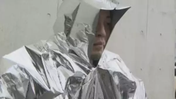 冬の災害　寒さが避難をより過酷に　アルミのブランケットやストーブなど　対策グッズ