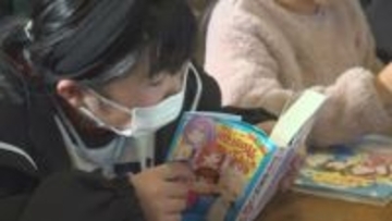 「一番読みたかった本」ブックオフが放課後児童クラブに絵本や児童書など100冊を寄贈　県内では3施設目　山梨