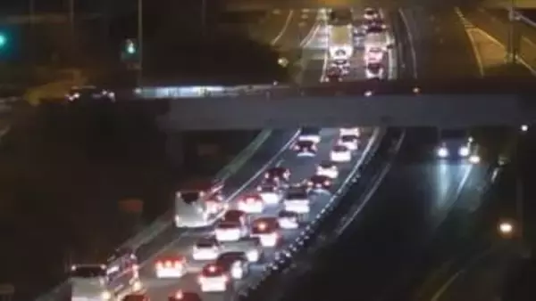 中央道上り線　初台、小仏トンネル、釈迦堂PAの3か所で渋滞発生　【14日午後5時30分現在】