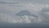 「富士山頂付近で倒れる　台湾の男性が死亡　友人らから先行、1人で山頂を目指す　山梨県で死亡したのは今シーズン3人目」の画像1