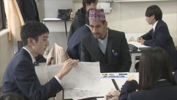 「日本語とか関係なく交流できると感じた」高校生がアジア圏の留学生と交流授業　山梨