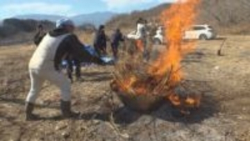 高校生が地球温暖化防ぐ取り組み体験　剪定した枝を炭にして二酸化炭素削減につなげる活動