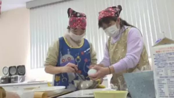 「値段だけで今までは判断していた」　フェアトレードのチョコレートを学ぶ　最後にチョコレート菓子作りも　パルシステム山梨長野