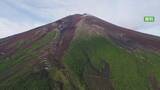 「富士山　夏山シーズンの山頂に指導員常駐へ　登山者の安全確保やマナーの向上のため　山梨県」の画像1