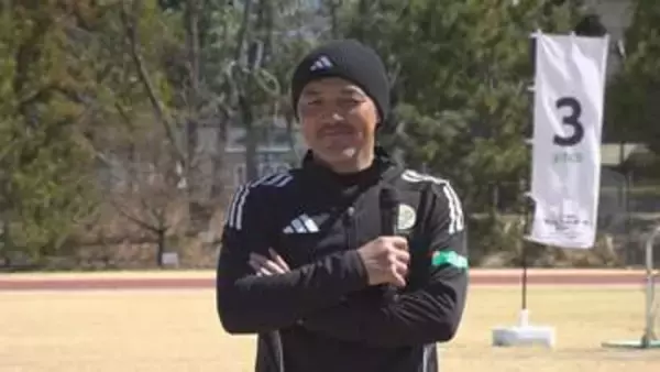 サッカー元日本代表　小野伸二さん　Jリーグのサッカー教室で子どもたちにサッカーの楽しさを伝える