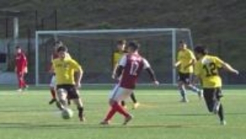 全国の警察から15チーム250人の警察官が参加してのサッカー大会　交通安全・防犯を呼びかける　山梨