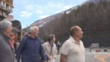 富士山が本格的な観光シーズンに　富士スバルラインが全線開通　5合目賑わう　山梨
