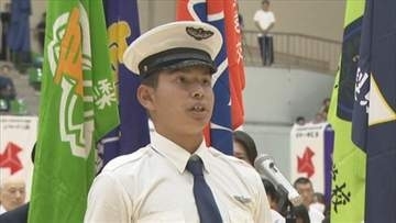 「まだ誰も見ぬ熱い戦いを」県高校総体　開会式　3日間にわたって33の競技を実施　山梨