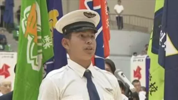 「まだ誰も見ぬ熱い戦いを」県高校総体　開会式　3日間にわたって33の競技を実施　山梨