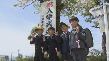 「字を書けるように頑張りたい」　公立小中50校で最も早い入学式　新1年生が学校生活スタート　山梨