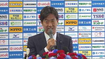 「病気を乗り越えピッチに立った時の歓声は忘れない」柏好文さん引退会見　サンフレッチェ広島とヴァンフォーレ甲府で活躍　【引退会見の全文　前篇・後編の前編】