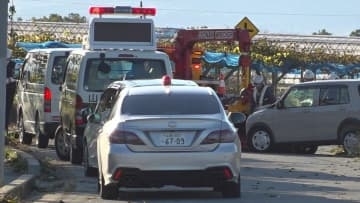 意識不明の女性が意識回復　車同士が正面衝突の事故　双方のドライバーが重軽傷　山梨