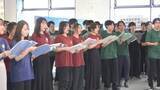「早稲田大学合唱団　甲府駅で息の合ったハーモニーを響かせる　今月22日にサマーコンサート　山梨」の画像1