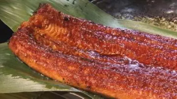 「客から今年は安いなと声をかけてもらう」　ウナギが安い　理由は稚魚の豊漁　スーパーも土用の丑の日に向け売り上げ好調　山梨・綿半スーパーセンター万力店