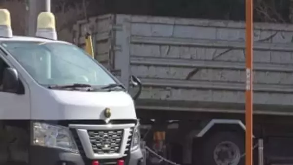 意識不明の重体は48歳の会社員　工事の交通整理の準備中に横断か　4トントラックにはねられる　国道20号で事故　山梨