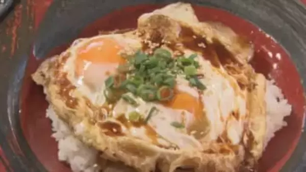 投票に行ってお得をゲットしよう！　選挙割で人気の「焼き豚玉子飯」が半額に　山梨市・白楽天