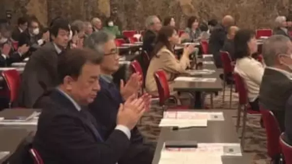 めざましい実績を残した生徒らを表彰　駿台甲府ハンドボール部や甲府商業ソングリーダー部など　首都圏甲府会