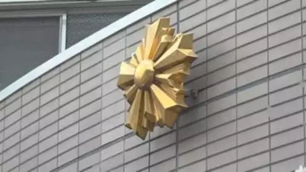 因縁をつけコンビニなどで現金を引き出させたか　およそ120万円を脅し取った疑い　27歳の男を逮捕　山梨