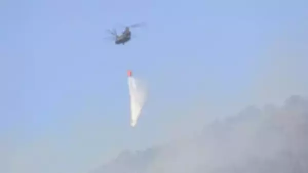 【LIVE画像あり】「一晩のうちに、かなり向こう側まで燃え広がった」山林火災　大月市側にも延焼が続く　発生から６日目　消火活動が再開　山梨・上野原市