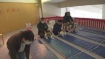 赤ちゃんのハイハイレースに大声コンテストも　お正月を楽しむ子どもイベント　山梨・北杜市