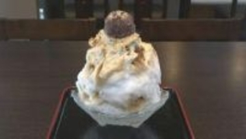 【話題のスイーツ】桔梗信玄餅をイメージした巨大かき氷　八ヶ岳の天然氷を使用　今年の猛暑予想に一足早くお目見え