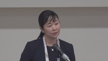 「違う世界に飛び込むことも大切」　エディブルフラワー生産の女性が講演　高校生の夢を応援　山梨・甲斐清和高校