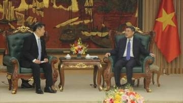 「最終段階かなという印象はもった」国産ブドウの早期輸出解禁に向け協議　ベトナム訪問の結果を鈴木農水大臣に報告　山梨・長崎知事