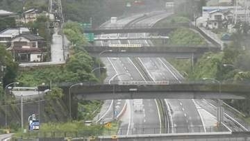 【通行止め解除】中央道・下り線 　相模湖IC～上野原IC　車4台の事故