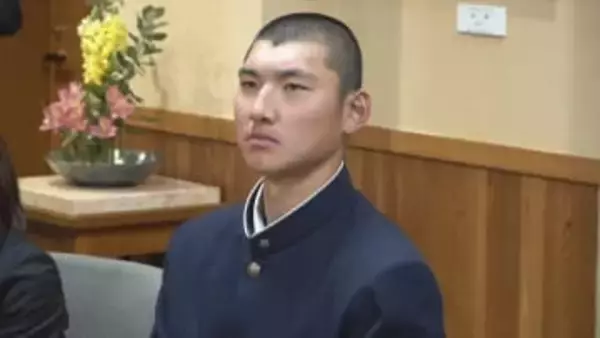 「支えてくれる方々に喜びを与えられるように」センバツ高校野球　3年ぶりの優勝を目指す山梨学院高校　県に出場を報告