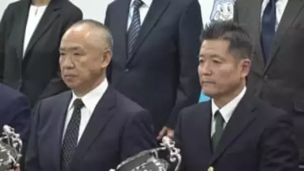 逮捕術など警察職務の技術を競う大会　南甲府警察署と大月警察署に表彰状贈られる　山梨