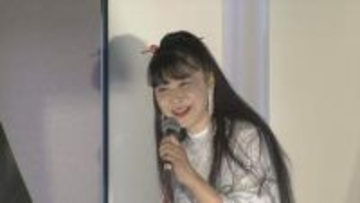 【震災15年】和田弘とマヒナスターズの元ボーカル・しらいさん　気仙沼の海へ鎮魂の歌声　「約束」の地で祈り捧げる