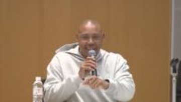 バスケ女子日本代表  コーリー・ゲインズHCがジュニア選手ら激励「ミス恐れないこと大切」【新潟】