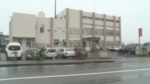 ガードレールのない高さ約30mの崖下に軽トラックが転落、車内から男性の遺体【新潟･十日町市】