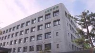 上越市の中学校敷地内の建物窓ガラス割られ、屋上で電子タバコの吸い殻散乱【新潟】