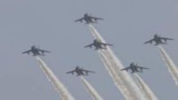 中越地震からの復興に感謝　小千谷市の空にブルーインパルス【新潟】