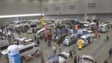 新潟・中央区　キャンピングカーなどのイベント