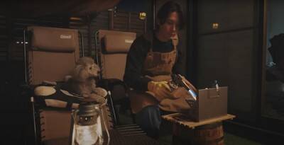 犬が『赤ちゃん用マット』に乗った結果…まさかの『自分のもの』と勘違いする様子が7万再生「可愛いｗ」「ねんねしてみたかったんだね」の声