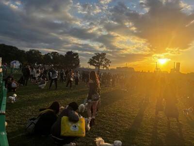 11月22日はペットたちに感謝する日。秋晴れの会場にはいぬ・イヌ・犬！熱気溢れる「ジャパンわんこフェスタ2025秋inお台場」に行ってきました！